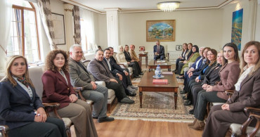 AK Parti Kadın Kolları Başkanından Vali Sezer'e Ziyaret