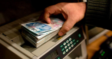 AK Parti’den beklenen açıklama yapıldı: Memur ve emekli maaşına ne kadar zam olacak?
