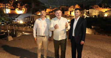 Ak partili saygılı, efes'teki gece müzeciliğinin turizme katkısına dikkat çekti
