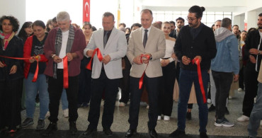 Akademisyenlerden Sanatseverlere Eşsiz Bir Sergi
