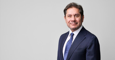 Akbank Genel Müdürü Kaan Gür, 2026'da Bankacılık Sektöründe Toparlanma Bekliyor