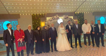 Akdağ ve Sezer Ailelerinin Düğün Sevinci