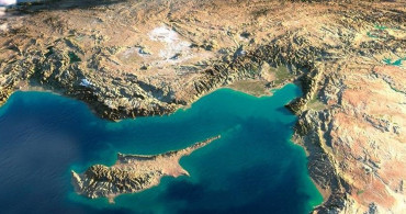 Akdeniz Kıyılarında Petrol Sızıntısı Krizi!