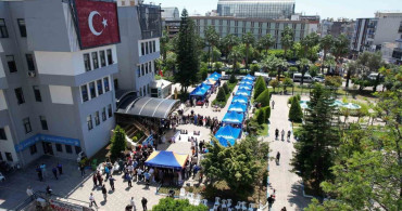 Akdeniz'de Anneler Günü Coşkuyla Kutlandı