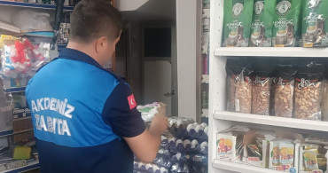 Akdeniz'de son kullanma tarihi geçmiş 230 gıda ürünü imha edildi
