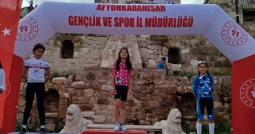 Akhisar Sporcuları Afyon'da Öne Çıktı