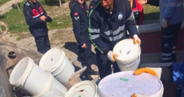 Aksaray'da 4 Ton Kaçak Gıda Ürünü İmha Edildi