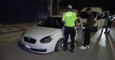 Aksaray'da abartı ışıklandırma nedeniyle ceza yiyen sürücünün şaşırtıcı üslubu
