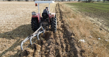 Aksaray'da Çiftçi Babaya Destek: Ayşe Özkara'nın Tarıma Katkısı