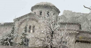 Aksaray’da Nisan Ayında Kar Yağışı