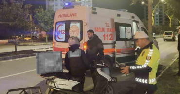 Aksaray'da Otomobil Motosiklete Çarptı