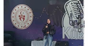 Akyakalı Aleyna Kurtbaş'ın Şiir Yarışmasındaki Başarısı