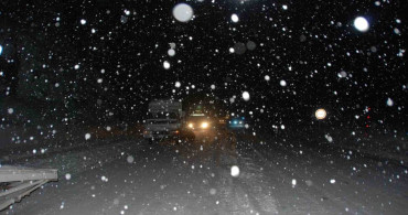 Alacabel'de Kar Yağışı Başladı, Kalınlık 5 Santime Ulaştı