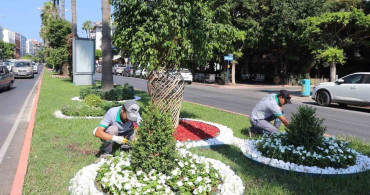 Alanya Belediyesi'nden yeşil alanlarda yoğun mesai