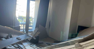 Alanya'da Asma Tavan Çöktü: 2 Kişi Yaralandı