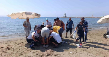 Alanya'da denizde boğulma tehlikesi geçiren yaşlı adam hastaneye kaldırıldı