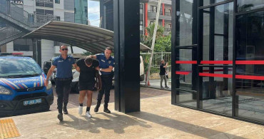 Alanya'da devlete ve polise hakaret eden yabancı uyruklu zanlı serbest bırakıldı