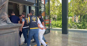 Alanya'da tartışma cinayetle bitti: 1 ölü, 3 şüpheli adliyeye sevk edildi