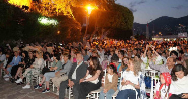 Alanya’da Uluslararası Halk Dansları ve Müzik Festivali Coşkuyla Gerçekleşti