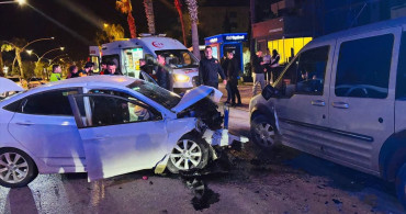 Alanya'daki Trafik Kazası: 3 Yaralı