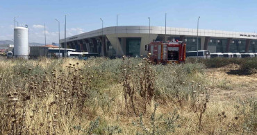 Alaşehir’de çıkan ot yangını paniğe neden oldu