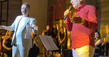 Alaşehir'de öğretmenlerden muhteşem konser