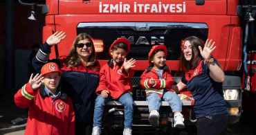 Alevlere Koşan Süper Anneler: İtfaiyeci Annelerin Hikayeleri