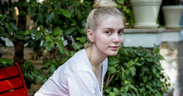 Aleyna Tilki'den İtalya Sokaklarında Pijama Şov