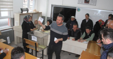 Ali Akkanat Mahallesi'nde Muhtarlık Seçimi Heyecanı