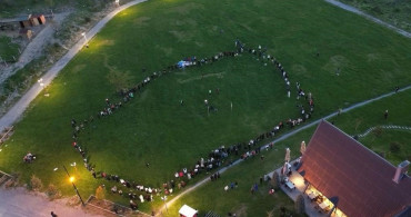 Ali Dağı'nda Işık Senfonisi: 360 Kişi Bir Araya Geldi