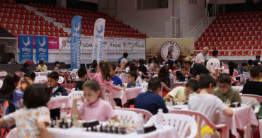 Aliağa'da 30. Geleneksel Kyme Satranç Turnuvası Başlıyor