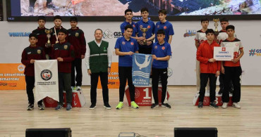 Aliağalı Oryantiring Sporcuları Türkiye Şampiyonasında 6 Derece Elde Etti