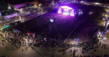 Alişan Bingöl'de Anadolu Şenliği Konseri Verdi
