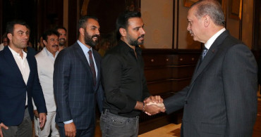 Alişan'dan Cumhurbaşkanı Erdoğan'a Destek! 