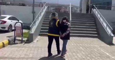 Alışveriş Merkezinde Çocuğuyla Hırsızlık Yapan Kadın Yakalandı