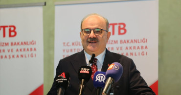 Almanya'da YTB'nin Düzenlediği İftar Etkinliği