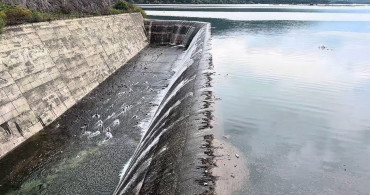 Almus Barajı'nda Dolusavak Taştı: Dron Görüntüleri Paylaşıldı