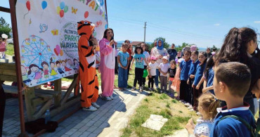Altıntaş’ta düzenlenen çocuk şenliği eğlenceli anlar sundu