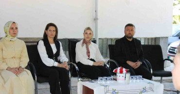 Altıntaş'ta kitap söyleşisi düzenlendi