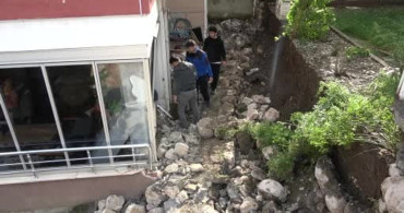 Amasya'da Duvar Yıkılması Korkuttu