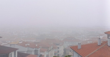 Amasya'da Yoğun Sis Görüş Mesafesini Etkiledi