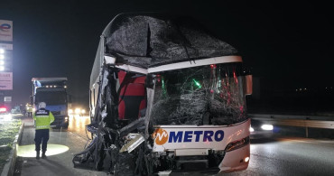 Amasya'da Yolcu Otobüsü ve Tır Çarpıştı: 11 Yaralı