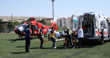 Ambulans Helikopterle Acil Sevk: 84 Yaşındaki Hasta Malatya’ya Götürüldü