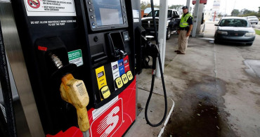 Amerika Birleşik Devletleri'nde Benzine 28 Günde 27 Defa Zam Yapıldı!