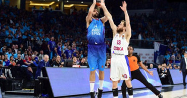 Anadolu Efes Buducnost VOLI Deplasmanında