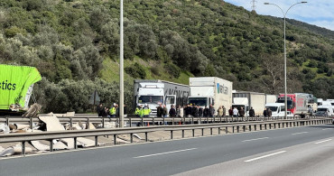 Anadolu Otoyolu'nda Tır Kazası: İstanbul İstikametinde Ulaşım Kapandı