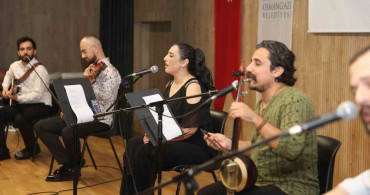 Anadolu Türküleri Konseri Osmangazi'de Coşkuyla Gerçekleşti