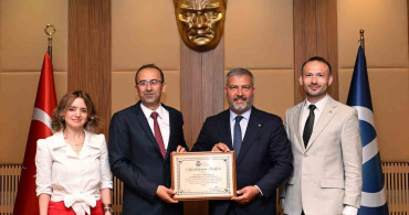 Anadolu Üniversitesi'ne TURAK Akreditasyonu