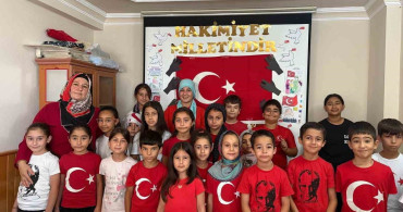 Anamur'da yaz kur'an kursu öğrencilerine 15 Temmuz ruhu anlatıldı