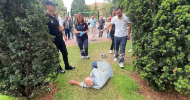 Anıtpark'ta alkol etkisiyle sızan şahıs, sağlık ekiplerini zor durumda bırakıyor